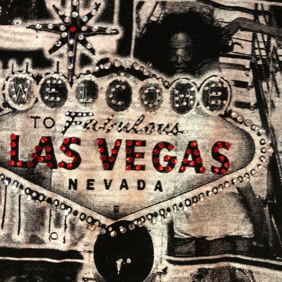 NWOT Las Vegas T shirt women’s xlarge - Picture 2 of 4